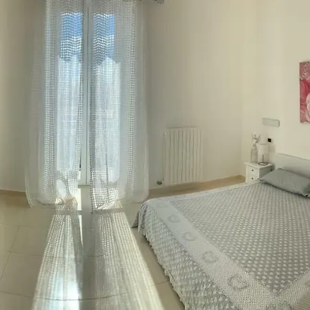 Chloe Apartmán